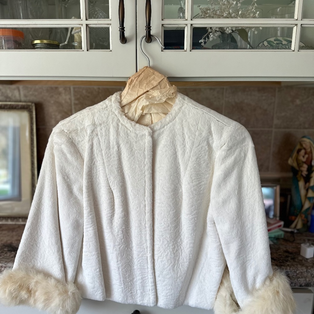 FAUX WHITE FUR JACKET WITH REAL RABBIT CUFFS